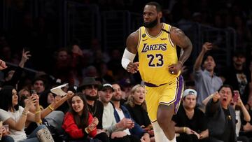 Davis hace de Shaq, LeBron de LeBron y los Lakers s¨®lo suman
