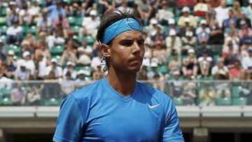 Rafa Nadal camina hacia su sexto título en París.