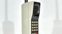 Rebusca en tus cajones: si tienes este móvil antiguo puedes venderlo por lo que cuesta un coche nuevo en 2025