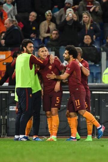 El centrocampista anotó un golazo desde fuera del área en la victoria de la Roma en el Olímpico.