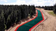 Pista de esqu&iacute; sin nieve en Kopaonik (Serbia).