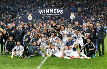 El Real Madrid conquistó la segunda Supercopa de Europa de su historia tras vencer al Sevilla por 2-0 con un doblete Ronaldo, nombrado “MVP” de la final. La final se disputó el 12 de agosto de 2014 en el Cardiff City Stadium, sede del Cardiff City FC. El rival del Real Madrid, el Sevilla, conquistó su primera Supercopa de Europa hace ocho años tras vencer al Barcelona por 3-0 en el Stade Louis II, mismo estadio donde el Real Madrid ganó su primera Supercopa de Europa. En esta ocasión, el Real Madrid venció por 2-0. En este partido debutaron Kroos y James, dos de los fichajes de esa campaña. Ancelotti culminó una gran temporada tras ganar la UEFA Champions League contra el Atlético de Madrid en la final de Lisboa y este título europeo.
