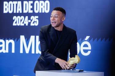 Mbappé recoge la Bota de Oro: “¡Espero ganar el año que viene!”