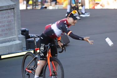 El de Almuñécar disputa el Tour por tercera vez, y ya sabe lo que es ganar una etapa en la carrera más importante del mundo. Lo hizo en 2023, en el espectacular descenso que realizó camino de Morzine dejando atrás a Vingegaard y Pogacar, acabando la general además quinto en aquella edición, todo ello mermado por las caídas. En el Tour 2024 fue séptimo y aspira a volver a estar en la lucha al frente del Ineos.