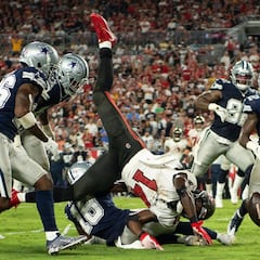 Cowboys lose fourth starter in a week after Lawrence breaks foot