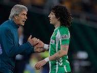 Pellegrini, con Bellerín.