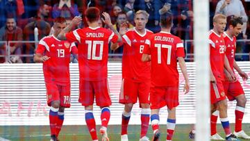 Rusia debuta en la Copa del Mundo. 