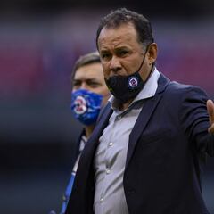 Juan Reynoso espera que sus jugadores encuentren su mejor nivel