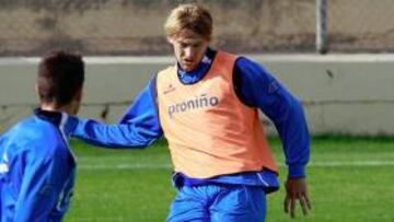 Loovens: "Estoy preparado para jugar, el míster decidirá"