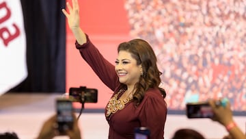 MORENA party's candidate for Mexico City mayor Clara Brugada waves at the crowd after polls closed in the general elections, in Mexico City, Mexico June 2, 2024. REUTERS/Raquel Cunha