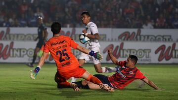 Los Tiburones Rojos y los Guerreros dividieron unidades en el Luis de la Fuente, el Tibu sigue vivo a falta de lo que haga Lobos BUAP.