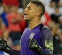 Lutz Pfannenstiehl elogió el nivel de Zack Steffen en Düsseldorf