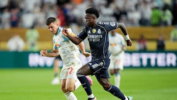 La otra toma del golazo de Vinicius y el momento en que estalla el estadio con el tanto del Madrid