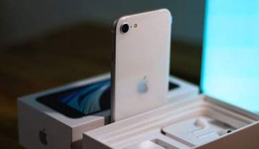 El iPhone SE 4 podría abaratar su precio gracias a un detalle en su pantalla OLED