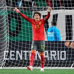 Guillermo Ochoa iguala récord de Rafa Márquez en Selección