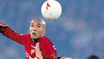 <b>DESTRUCTOR DE JUEGO</b>. Dacourt es internacional con Francia. Un especialista en el juego de contención.