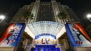 TAMPA, FLORIDA - FEBRUARY 06: General view of signs on a building during festivities in preparation for Super Bowl LV on February 06, 2021 in Tampa, Florida.   Douglas P. DeFelice/Getty Images/AFP
 == FOR NEWSPAPERS, INTERNET, TELCOS &amp; TELEVISION USE 