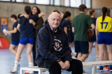 Una Copa de 10: El baloncesto es una herramienta educativa