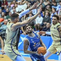 El Barça gana de milagro