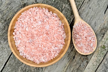 Esta es la mejor bebida natural con electrolitos y minerales que te ayudarán a combatir la ola de calor