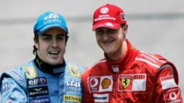 <b>SUCESOR. </b>Schumacher felicitó a Alonso tras sus títulos.