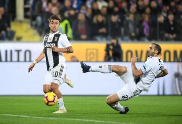 Juan Guillermo Cuadrado fue titular, puso el pase del segundo gol y jugó 83 minutos en la victoria 3-0. Juventus es líder y sigue invicto en Italia.