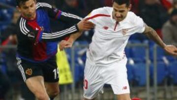 Vitolo, ante el Basilea.