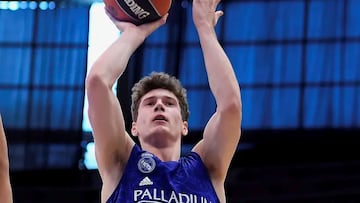 Jan Vide, MVP de la Euroliga junior ganada por el Real Madrid, se ha comprometido con UCLA.