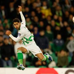 Andrés Guardado jugó los 90 minutos en la derrota del Betis ante Rangers en Europa League