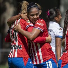 Con triplete de Alicia Cervantes, Chivas derrota 3-0 al Puebla