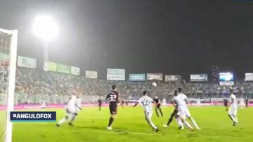 Ferreira lo volvió a hacer: volea imparable para Lucchetti