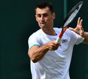 Tomic salió a jugar "fumado"