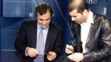 Carlos Sainz y Zidane en 2002