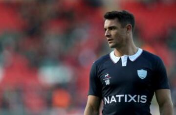 Conocido como el "Super Hombre" o el "10 de los Kiwis", Carter cuenta con tres reconocimientos al Mejor Jugador del Año, además de ser el mejor pagado en el rugby. El neozelandés jugó para los Cruzados y desde 2015 milita en el Racing 92, donde conquistó el Torneo Top14 francés ante 100 mil espectadores en el Camp Nou de Barcelona.