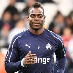 Una insólita cláusula de Balotelli sorprende al Flamengo