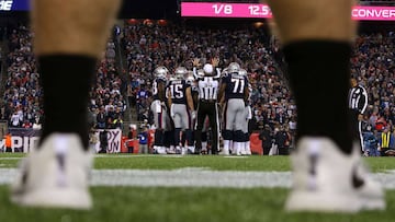 FOXBOROUGH, MA - JANUARY 21: Members of the New England Patriots huddle during the AFC Championship Game against the Jacksonville Jaguars at Gillette Stadium on January 21, 2018 in Foxborough, Massachusetts.   Adam Glanzman/Getty Images/AFP
 == FOR NEWSPAPERS, INTERNET, TELCOS &amp; TELEVISION USE ONLY ==