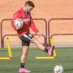 Pacheco ocupa la ficha que deja Arnedo en el Logroñés