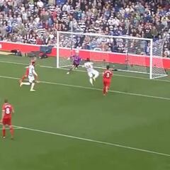 El olvidado golazo que Edu Vargas le anotó al Liverpool por el Queens Park Rangers