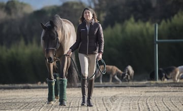 Es la única española con una medalla olímpica individual en doma. En Atenas 2004 fue bronce con su caballo ‘Beauvalais’.


