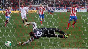 Costa bate a Beto en el partido de ida de semifinales de la Copa de la 12-13.