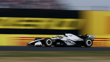 Sergio Pérez, con el Cadillac en Japón.