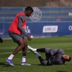 La secuencia exacta de la lesión de Mbappé: ¿llegará al Bernabéu?