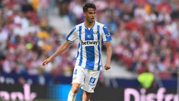 Diego Reyes jugando con el Leganés.
