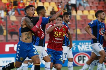 Rodrigo Piñeiro anota su primer gol en el Torneo Nacional, ante Huachipato.