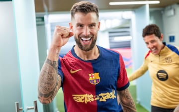 Alegr¨ªa del defensor espa?ol del F¨²tbol Club Barcelona, ??igo Mart¨ªnez.