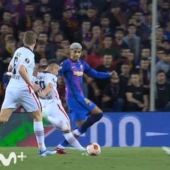 Es el mejor gol de lo que va de Europa League: Santos Borré dejó al Camp Nou atónito