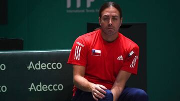 Chile&#039;s captain Nicolas Massu reacts during the singles tennis match between Argentina and Chile at the Davis Cup Madrid Finals 2019 in Madrid on November 19, 2019. (Photo by GABRIEL BOUYS / AFP)