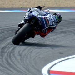 Michelin estudiará los casos de Lorenzo, Iannone y Dovizioso