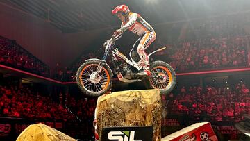 Toni Bou, con la Honda en el X-Trial de Pamplona 2023.