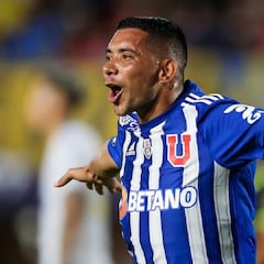 Palacios ilusiona a la U: debutó con un gol ante Boca Juniors